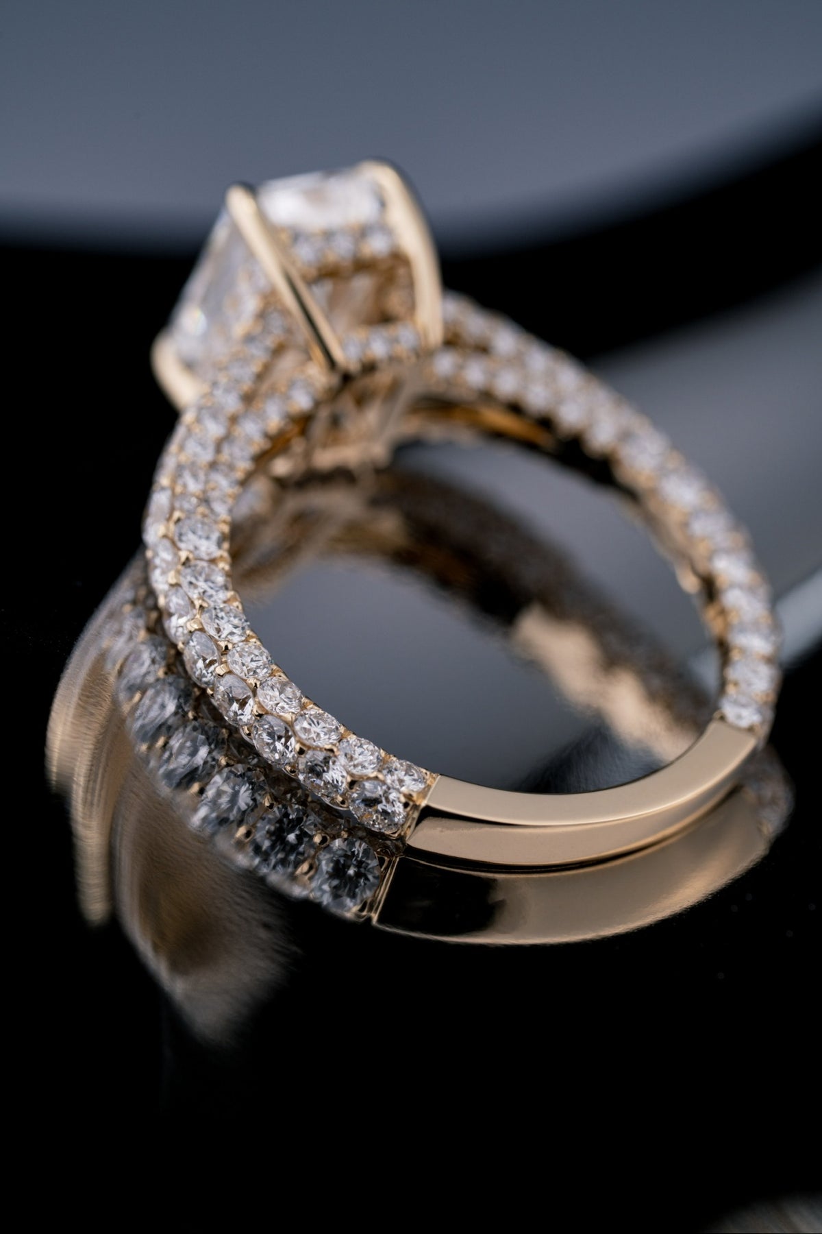 Rear profile of a custom radiant-cut diamond engagement ring by RIAZ
